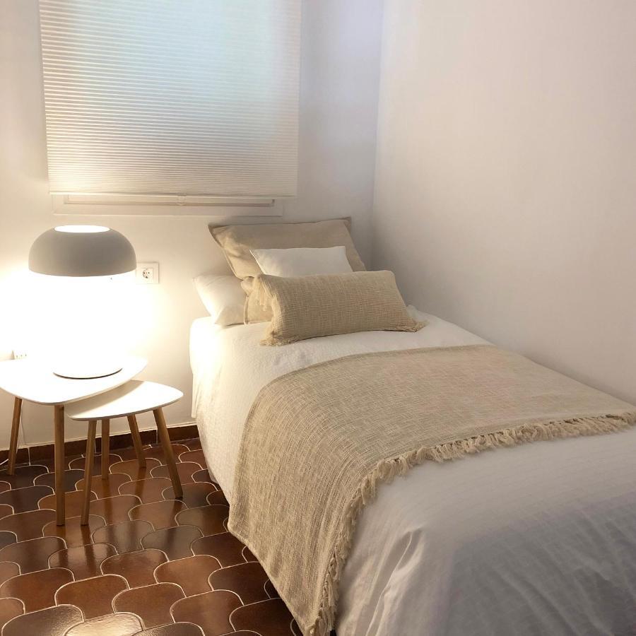 Casa Blanca Beach Apartment Torredembarra Eksteriør billede